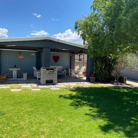 Karoo Heart Appartement Beaufort Wes Buitenkant foto