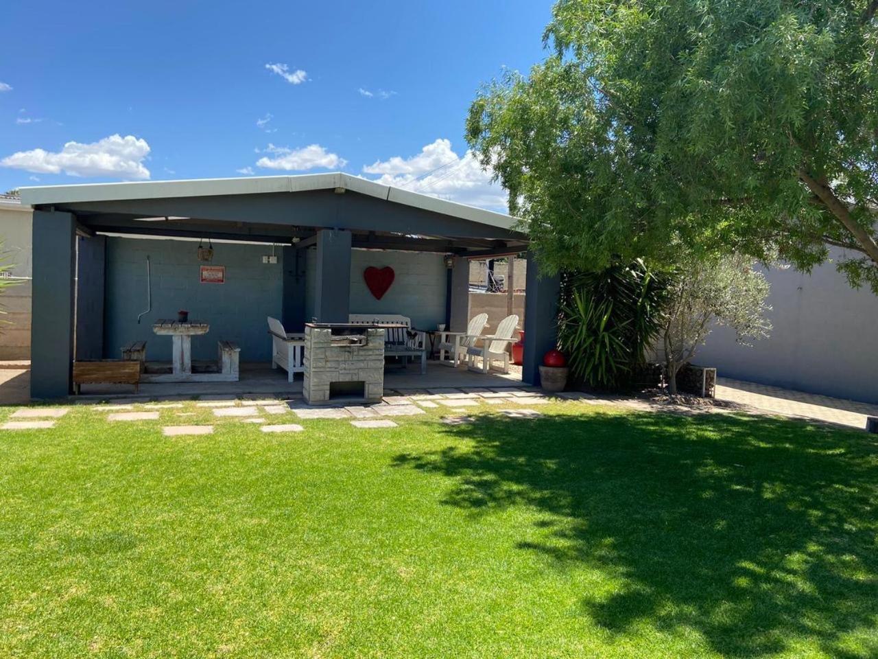 Karoo Heart Appartement Beaufort Wes Buitenkant foto