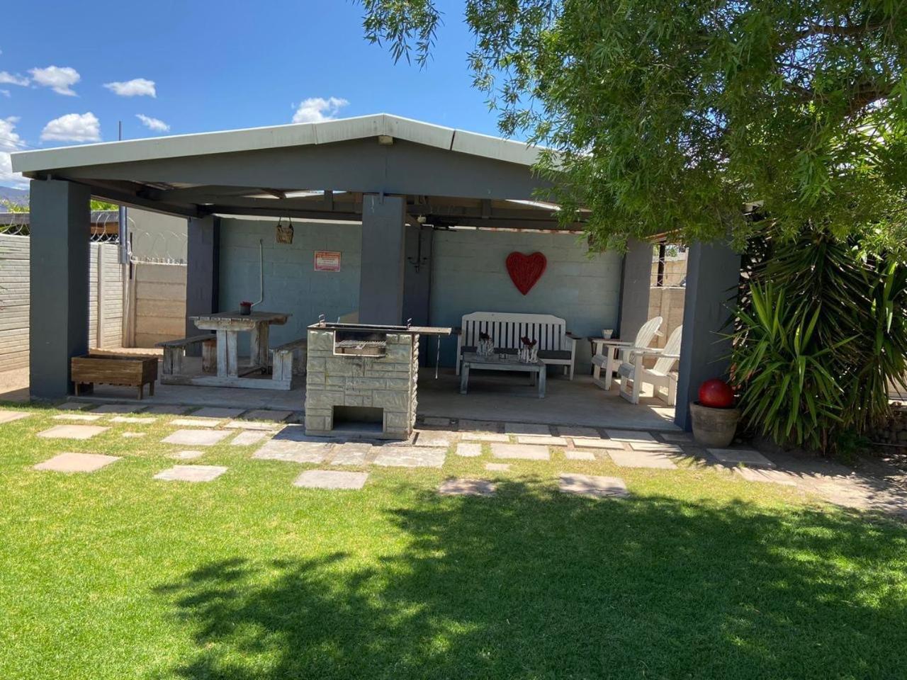 Karoo Heart Appartement Beaufort Wes Buitenkant foto