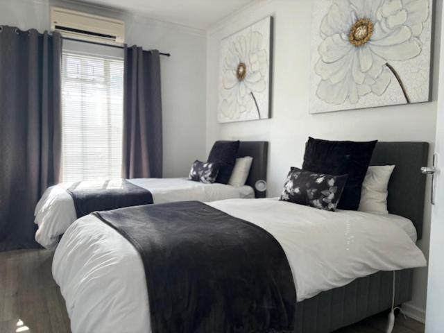 Karoo Heart Appartement Beaufort Wes Buitenkant foto