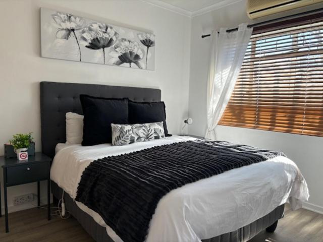 Karoo Heart Appartement Beaufort Wes Buitenkant foto